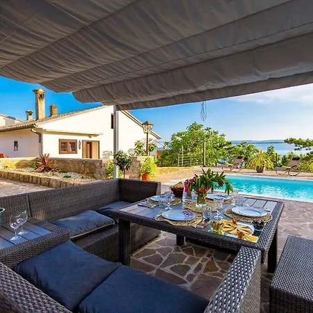 Villa Mate Comfortable